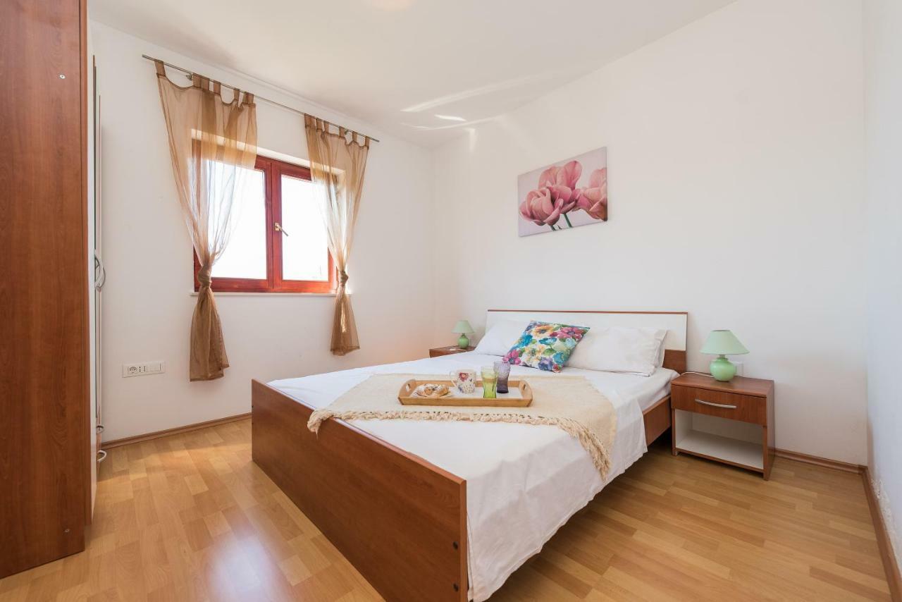 Apartments Blandona Biograd Na Moru Exterior photo