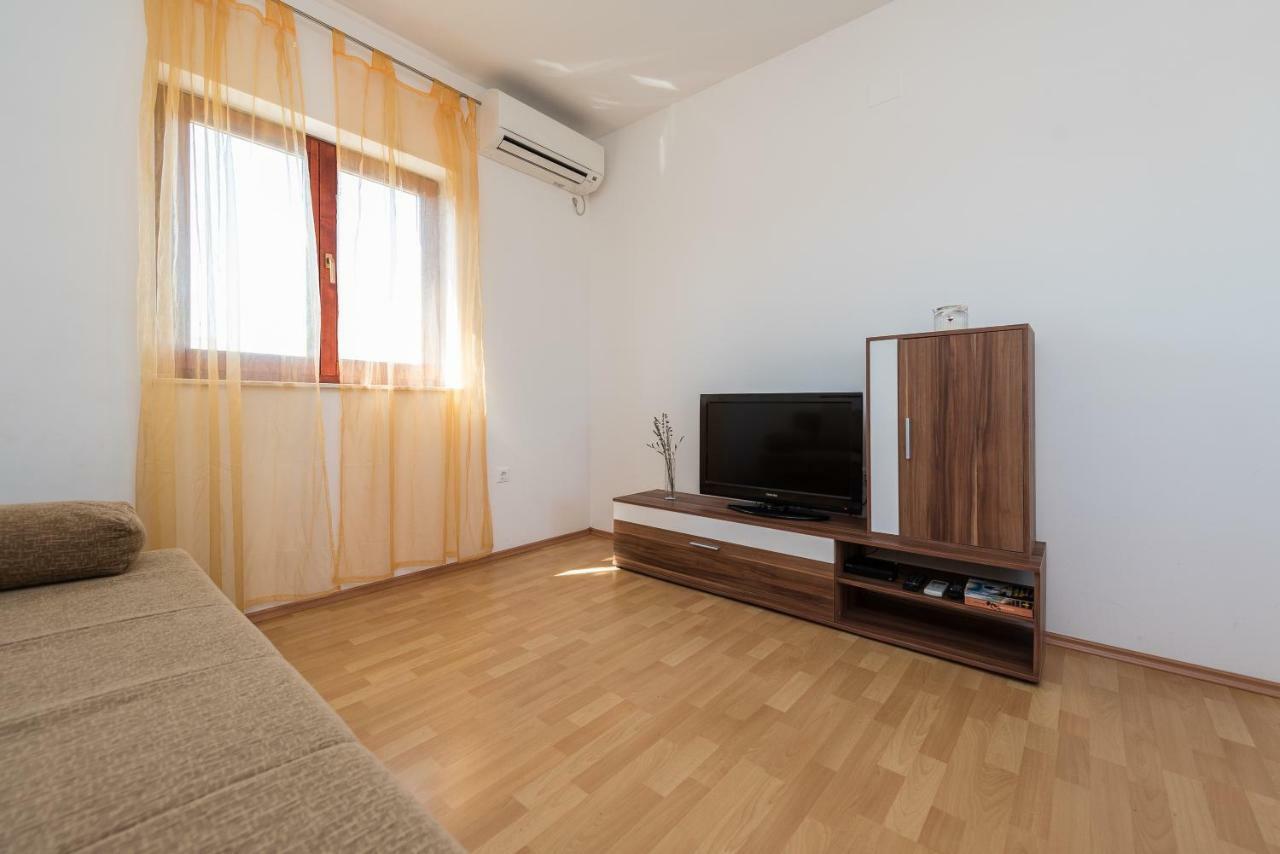 Apartments Blandona Biograd Na Moru Exterior photo